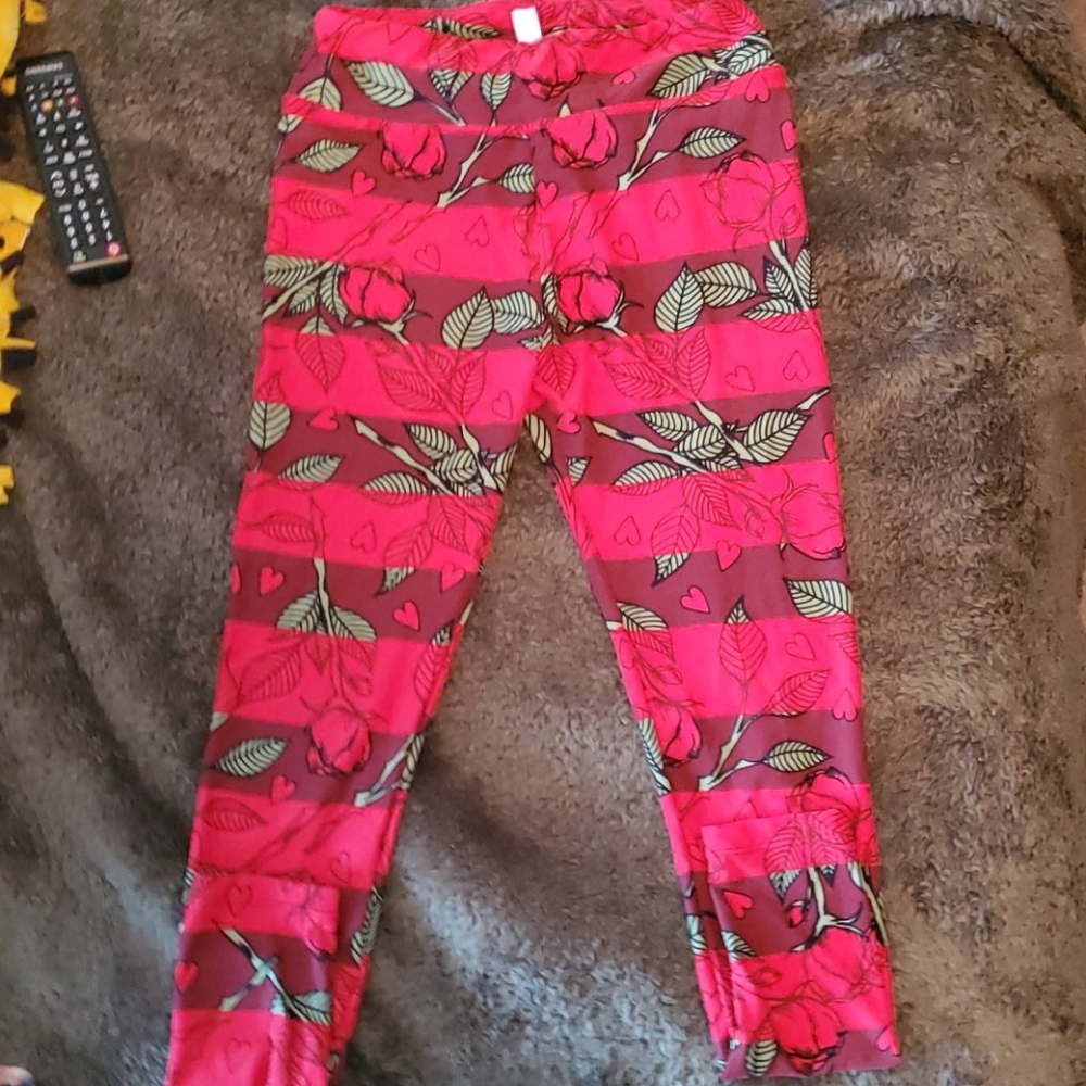 Lularoe OS Valentines Rose Striped Leggings